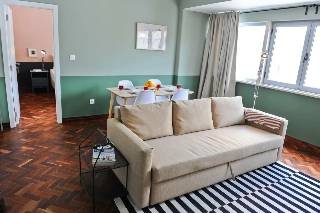 Apartamento Cosmopolitan Comfort In Lisbon 4A- By Misha'S Place